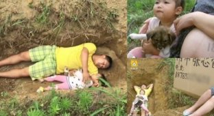 Душераздирающее видео: китаец помогает больной дочери привыкнуть к могиле (5 фото + 1 видео)