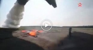 Сброс 42 тонн воды с помощью Ил-76