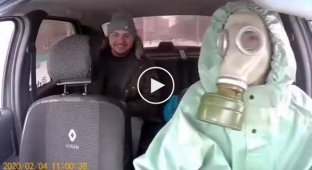 Омские таксисты готовятся к эпидемии коронавируса