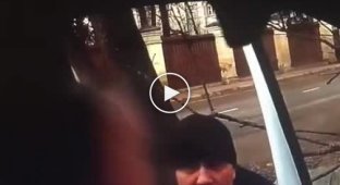 В московском районе Щукино охранник не пустил в больницу скорую с пациентом после инсульта