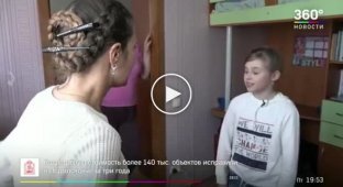 Как живут девочка в розовом и ее мама, прославившиеся после митинга в Волоколамске
