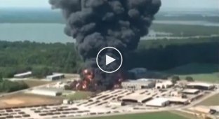 Взрыв химического завода в Луизиане, США