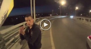 Мотоциклист спас самоубийцу на Минском шоссе