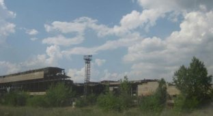 Заброшеный завод в Харьковской области (12 фотографий)