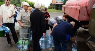 "Власть ЛНР" - жителям: Воды нет, вы там держитесь