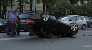Авария в Питере на Дворцовой (10 фото)