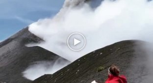 Релаксация возле извергающегося вулкана