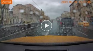 Столкновение машиной ДПС на Кутузовском проспекте