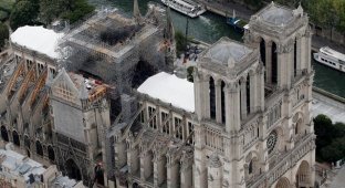 Как проходит восстановление собора Парижской Богоматери (19 фото)