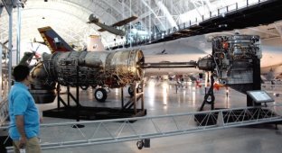 Смитсонианский аэрокосмический музей-2 (14 фото)