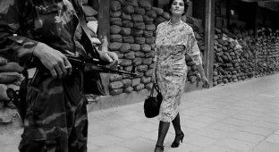 Женщины Сараево тогда и сейчас (24 фото)