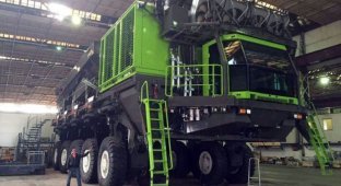 Самый большой грузовик в мире из Словении грузоподъемностью 760 тонн (7 фото + 1 видео)