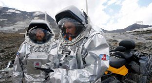 Как в Альпах готовятся к полету на Марс (8 фото)