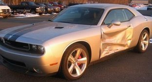 Dodge Challenger SRT8 с пробегом 29 миль продается на eBay за 24 500$ (9 фото)