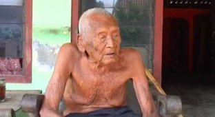 Дедушка, утверждающий, что ему 145 лет, говорит, что уже готов умереть (2 фото)