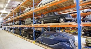 Резервные запасы музея Peugeot (14 фото)