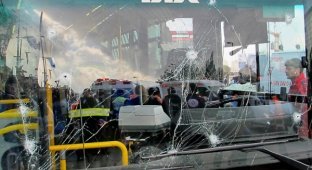 Взрыв на автобусной остановке в Иерусалиме (10 фото)
