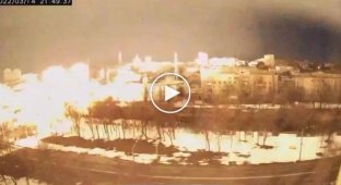 Появилось вечернее видео прилета от оккупантов в жилой район Харькова