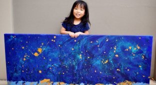 5-летняя художница помогает нуждающимся детям, продавая удивительные картины (7 фото)