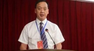 Главврач госпиталя в китайском Ухане Лю Чжимин умер от коронавируса