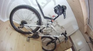 Как "расположить" велосипед в хрущевке (6 фото)