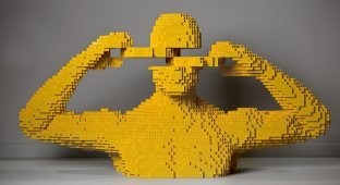 20 самых крупных скульптур из Lego (40 фото + 6 видео)