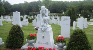 Скульптуры из гранита на кладбищах Америки (10 фото)