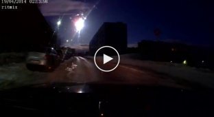 Падение метеорита над Мурманском (19 апреля)