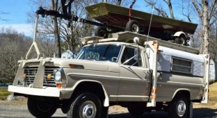 Мечта рыбака: автодом с лодкой на крыше (24 фото)