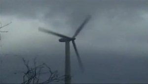 Ветряная электроустановка не выдержала сильного ветра