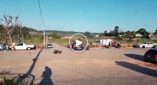 Автомобилист перегородил дорогу мотоциклисту в Бразилии