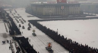 Фотошоп в Северной Корее (2 фото)