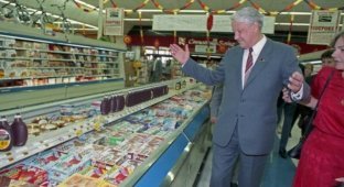 Как Бориса Ельцина потряс обычный американский супермаркет (7 фото)