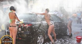 Автомойка в бикини ради благотворительности (60 фото)