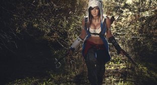 Симпатичная девушка в костюме Assassin's Creed (7 фото)