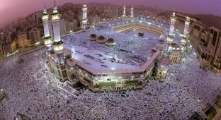 10 самых красивых мечетей мира (10 фото)