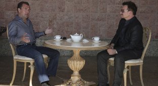 Встреча Медведева с Боно (7 фото)