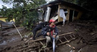Разгул стихии в Эквадоре и Гватемале (16 фото)