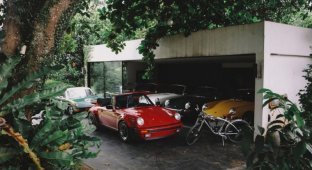 Удивительная коллекция классических Porsche на тропическом острове (30 фото)