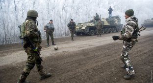 Итоги первого дня перемирия на Донбассе (8 фото)