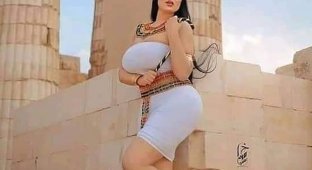 Фотографии модели в наряде древнеегипетской царицы спровоцировали скандал в Египте (2 фото)