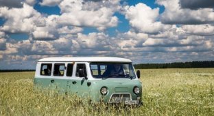 УАЗ выпустит юбилейную спецверсию "Буханки" в честь 60-летия модели (6 фото)