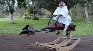 Папа смастерил годовалой дочке транспорт галактической принцессы (10 фото + 1 видео)