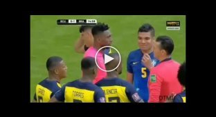 Убойный футбол. Нешуточные страсти в матче сборных Бразилии и Эквадора