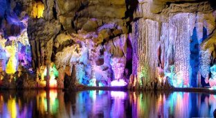 Пещера Тростниковой флейты (31 фото)