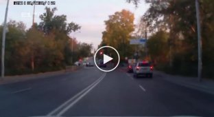 В Екатеринбурге мальчишка выбежал на дорогу и попал под колёса машины