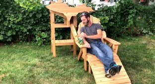 Любитель пива сконструировал себе необычное кресло (2 фото)