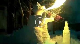 Огнедышащий снеговик