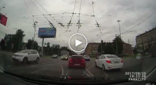 Массовое ДТП из семи машин в Петербурге