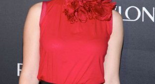 Оливия Уайлд в красном платье (6 Фото)